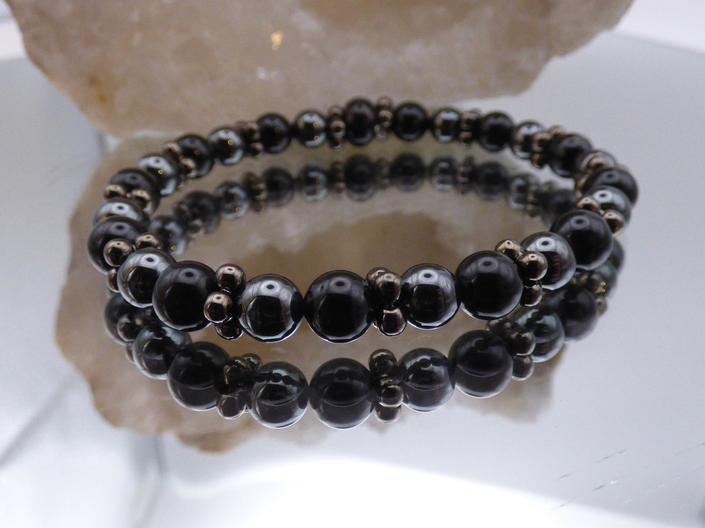 Bracelet en Spinelle noire et hématite (Piece unique)