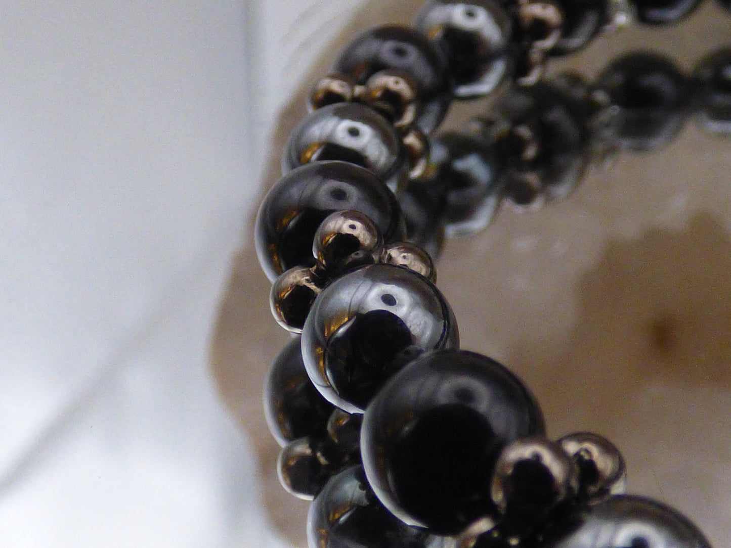 Bracelet en Spinelle noire et hématite (Piece unique)