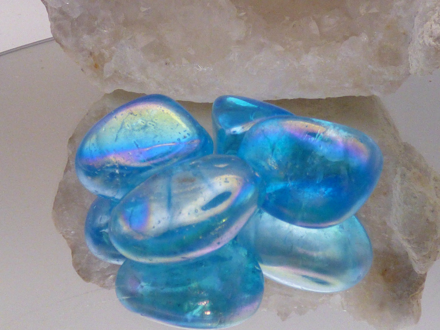 Pierre roulée Aqua aura