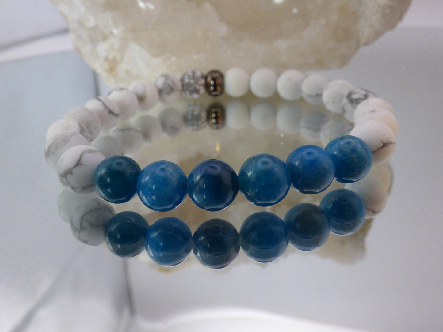 Bracelet homme en howlite et Apatite