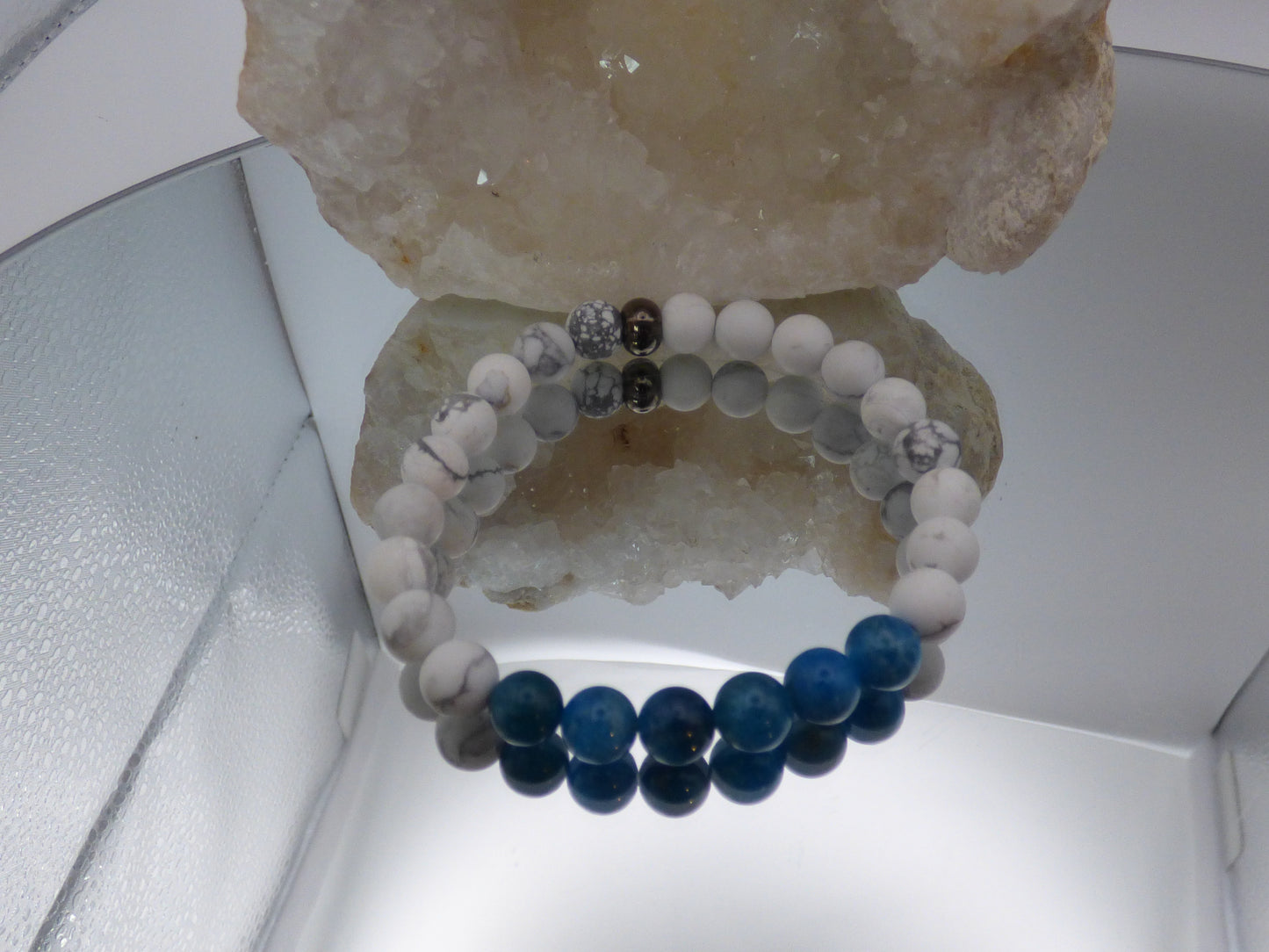 Bracelet homme en howlite et Apatite