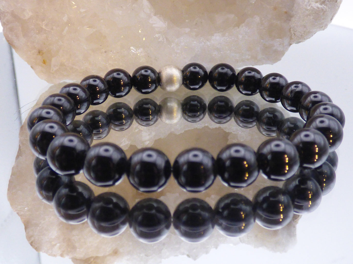 Bracelet en spinelle noire