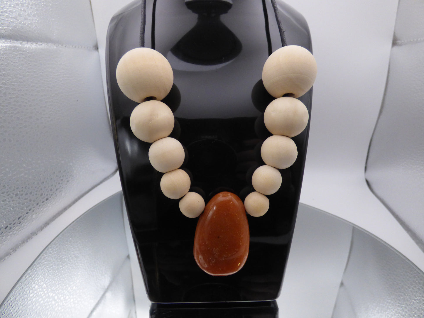 Collier en aventurine orange et perles de bois