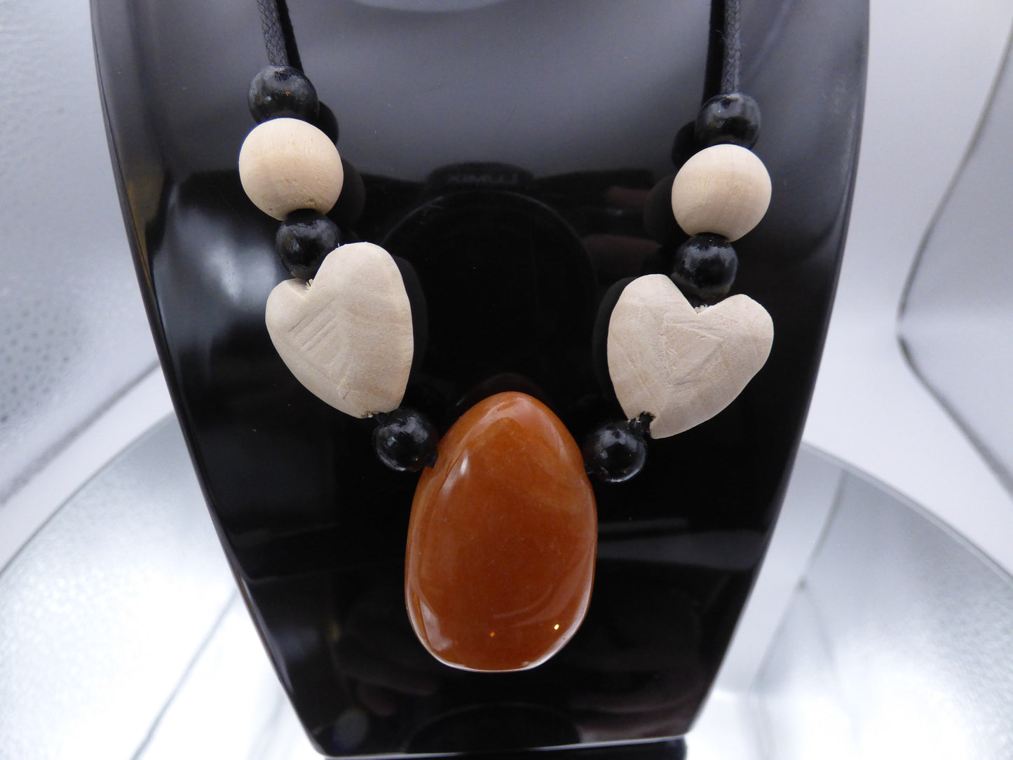 Collier en aventurine orange et perles de bois